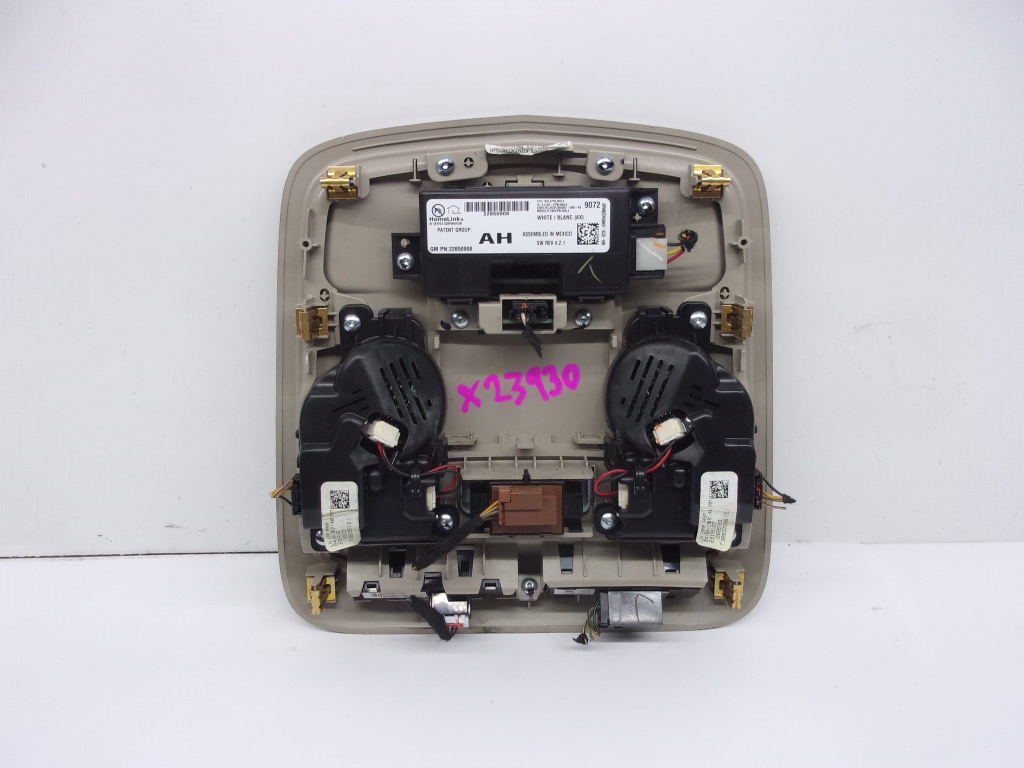 Pre-Owned 2017-2019 Cadillac XTS Tan Overhead Roof Center Console OEM (Good)